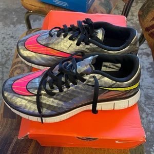Grade school Nike Hypervenom 5.0